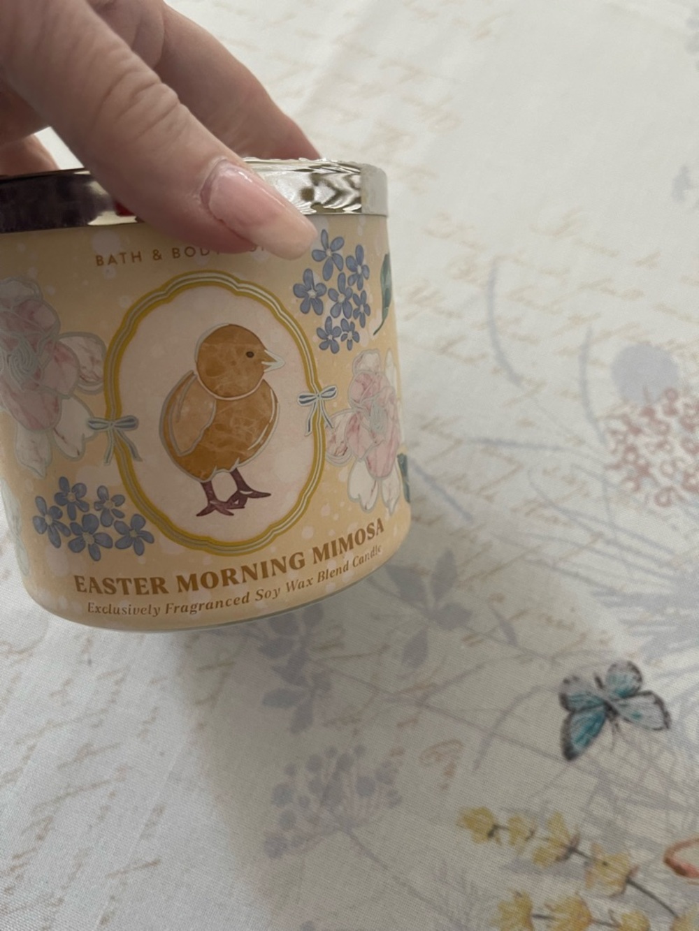 Bath & Body Works Easter Morning Mimosa Candle - Yellow, Silver - Picture 4 of 5